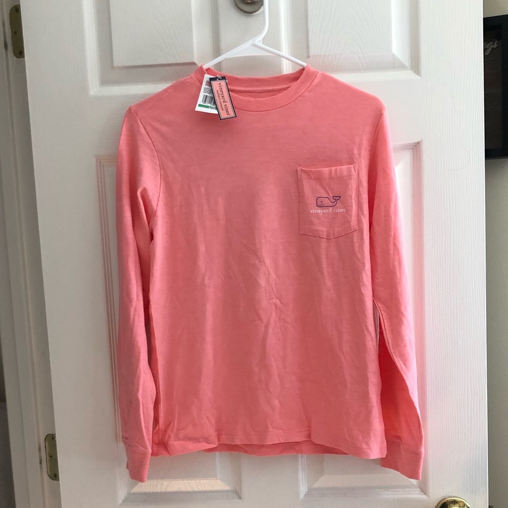 Long sleeve vineyard vines T-shirt, new with tags!
